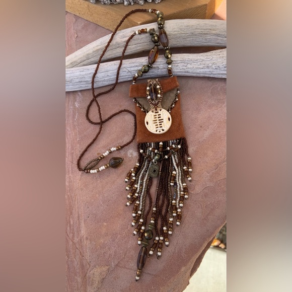 Native American Deerskin Leather Bead & Ivory  Fringed Pouch Bag Necklace - Picture 4 of 13